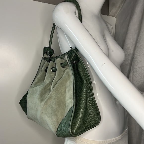 Tod’s Suede and Pebbled Leather Flat Back Shoulder Bag - Picture 10 of 13